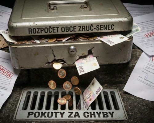 Krajský úřad uložil obci Zruč–Senec dvě pokuty za porušení rozpočtových pravidel